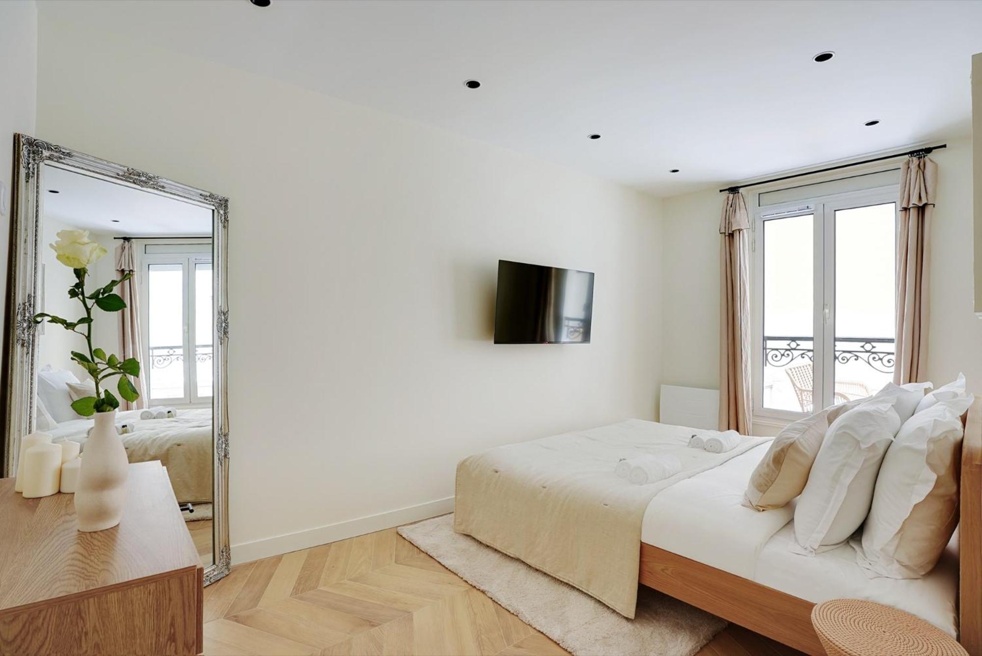 Suite Bellesfeuilles - Terrasse Parigi Esterno foto
